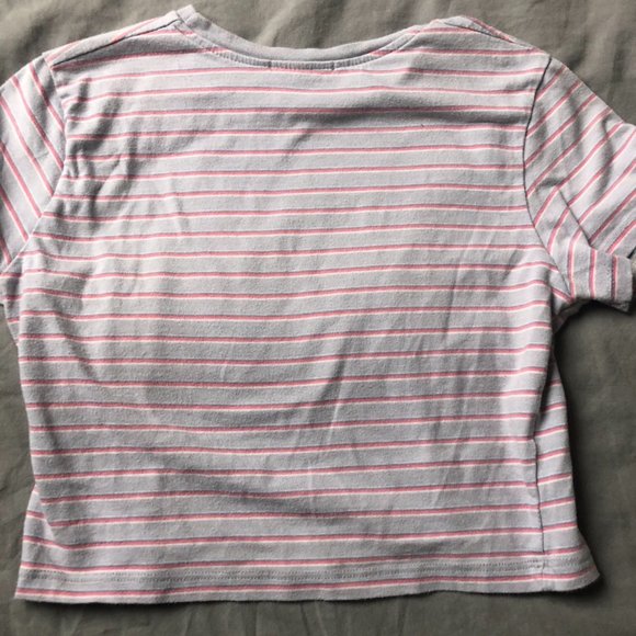 Brandy Melville cropped tee - Picture 2 of 5